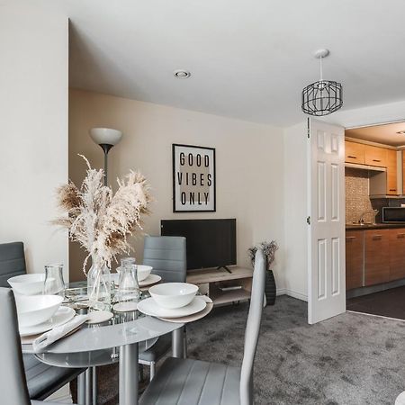 Stylish 2 Bed Manchester Flat Екстериор снимка