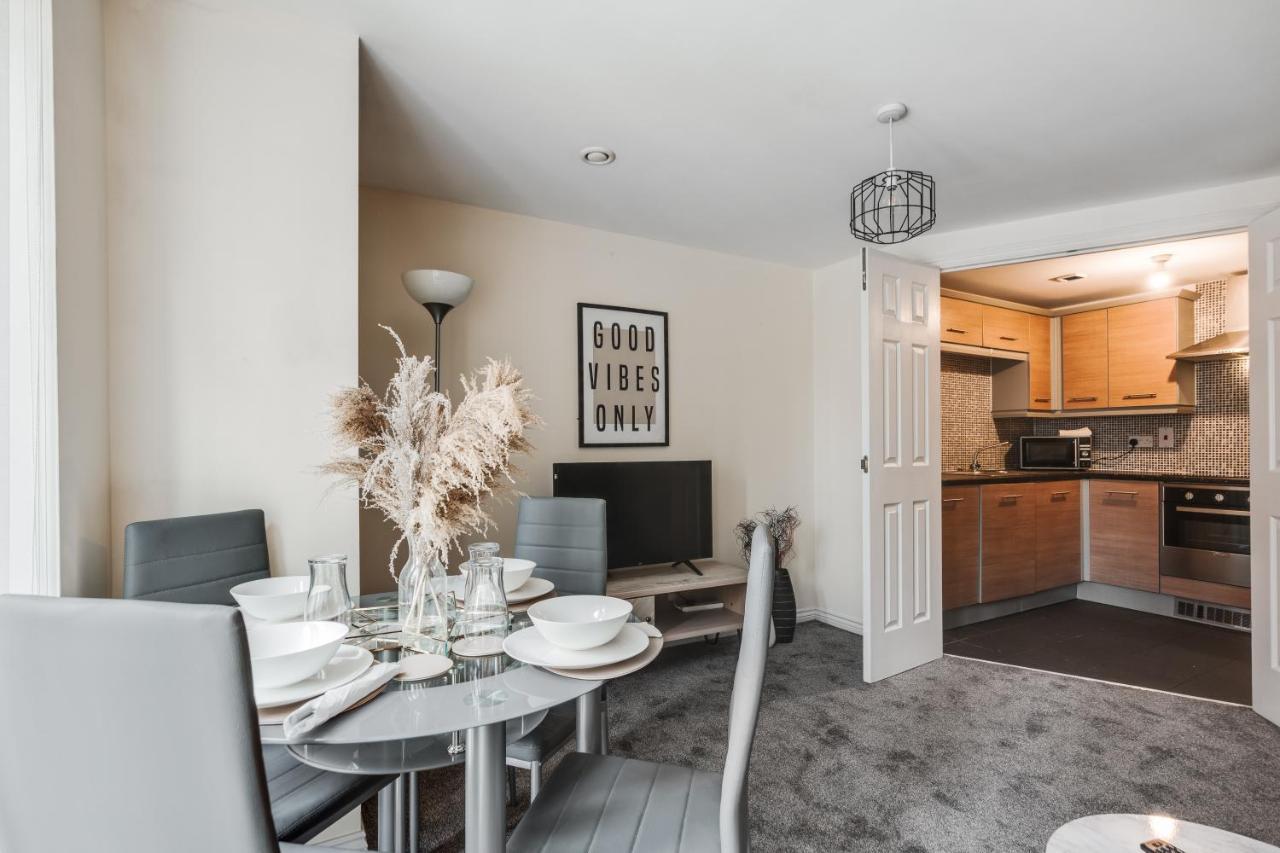 Stylish 2 Bed Manchester Flat Екстериор снимка